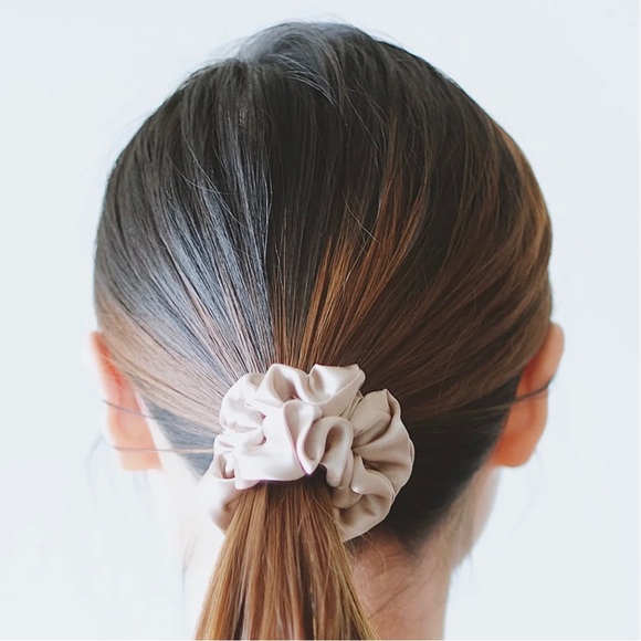 Silk Scrunchie - Picture 5 of 5